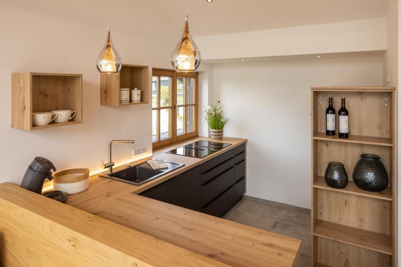 Stille X Weite - Hochwertige Wohnung Mit See-Panorama Kronburg Ngoại thất bức ảnh